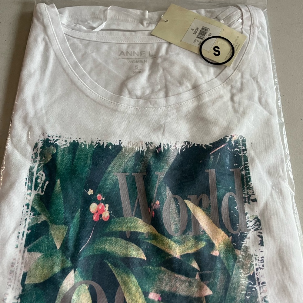 White Graphic T-Shirt with Green and Pink Design small